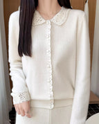 White / M
