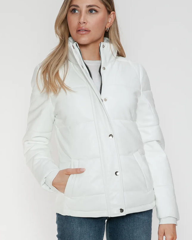 23891bad-1bca-4228-a2e6-12cfd91bbae0-Max