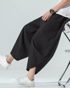 Black / M