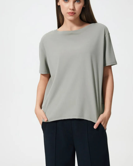 33f8c970-ef65-406b-a164-80802b25e169-Max