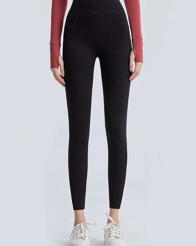 41f0220036c74706894a4b3bbecb5e49-Max