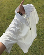 White / M