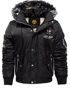 Black / M