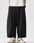 Black / M