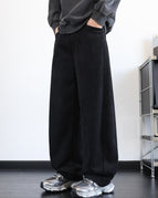 Black / M
